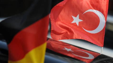 deutsch türkisch porno|Deutsch Tuerkin Wird gefickt bei ihr zuhause turkish german